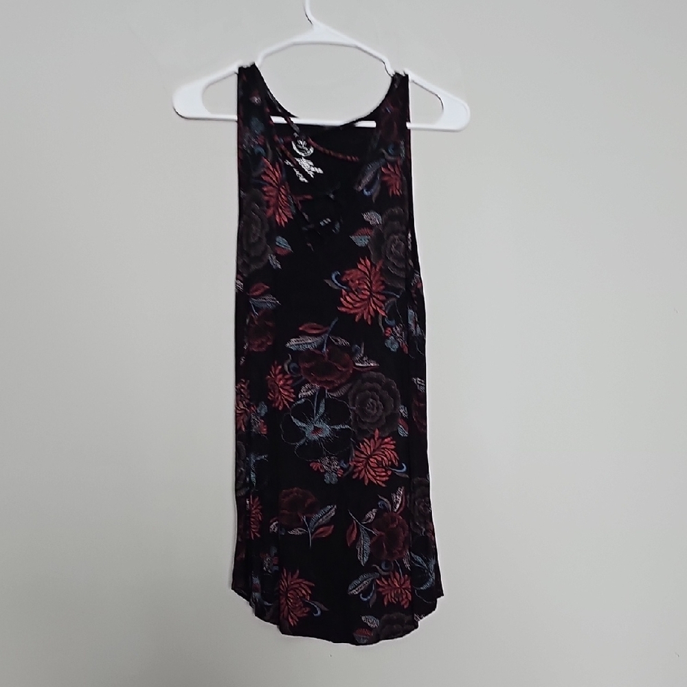 Floral Black and Red Women's Tank Top
